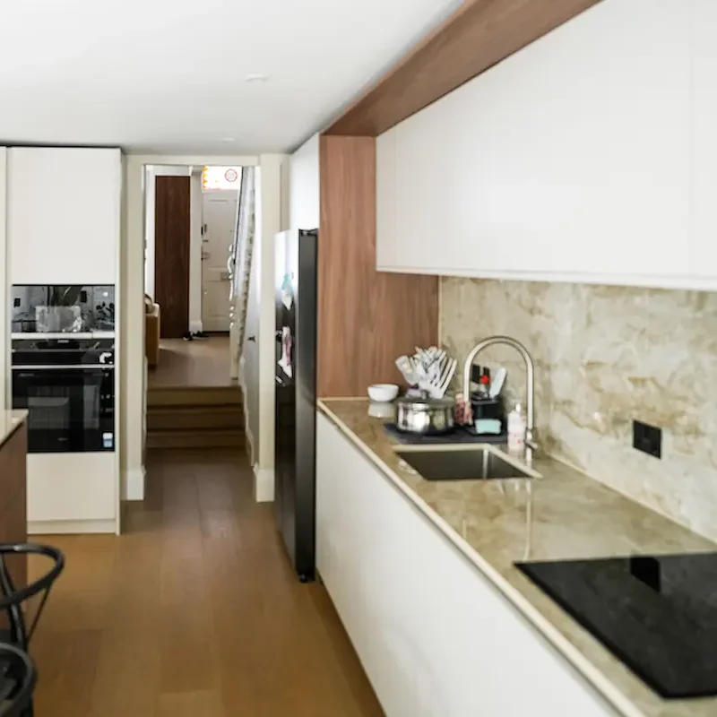 Builders in Fulham – Bespoke Galley Kitchen