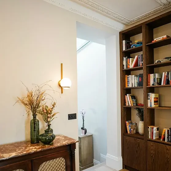 Builders in Fulham delivering bespoke joinery and elegant living room refurbishment with tailored finishes.