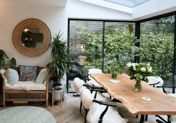 Renovation project in Chelsea featuring bespoke interiors and luxury craftsmanship.