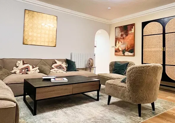 Renovation project in Kensington showcasing luxury refurbishment and tailored interiors.